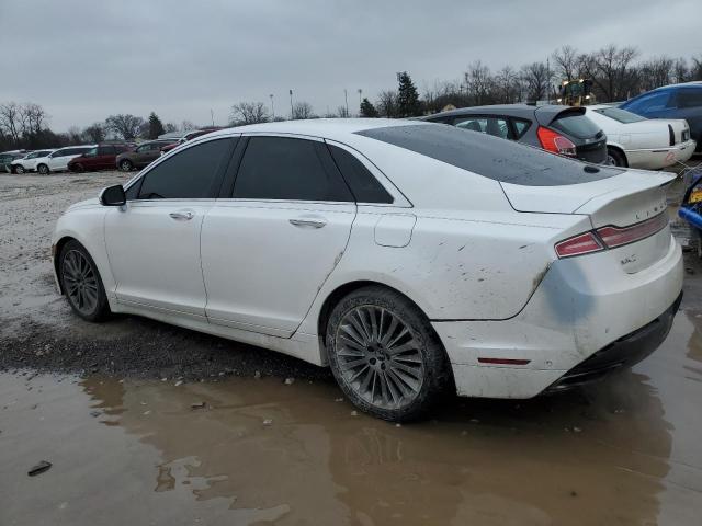 3LN6L2G9XDR828429 - 2013 LINCOLN MKZ WHITE photo 2