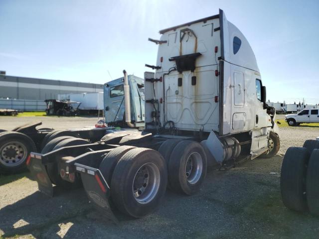 3AKJGLDR3HSHK2700 - 2017 FREIGHTLINER CASCADIA 1 WHITE photo 4