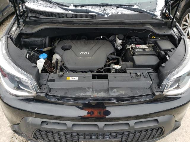 KNDJN2A20G7385563 - 2016 KIA SOUL BLACK photo 11