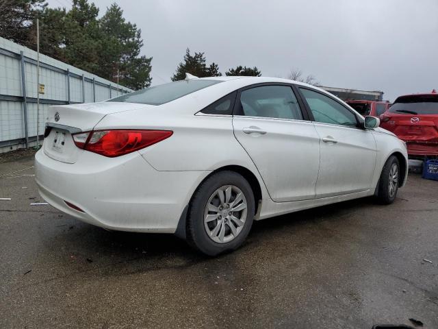 5NPEB4AC4CH483449 - 2012 HYUNDAI SONATA GLS WHITE photo 3