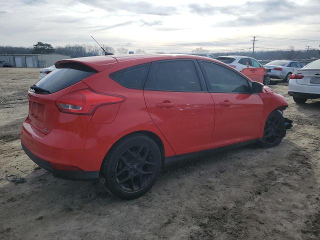 1FADP3K24GL279819 - 2016 FORD FOCUS SE RED photo 3