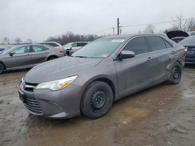 4T4BF1FK8FR511819 - 2015 TOYOTA CAMRY LE GRAY photo 1