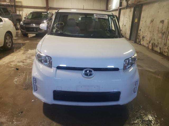 JTLZE4FE7DJ032547 - 2013 TOYOTA SCION XB Beyaz fotoğraf 5