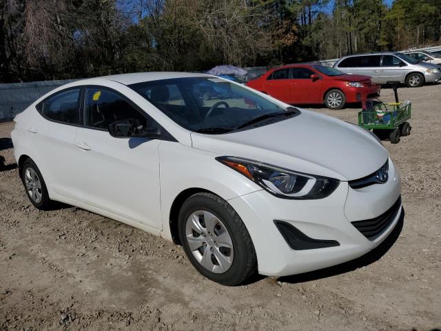 5NPDH4AE1GH690429 - 2016 HYUNDAI ELANTRA SE WHITE photo 4