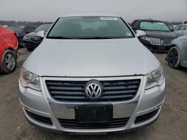 WVWUK73C27P106428 - 2007 VOLKSWAGEN PASSAT SILVER photo 5