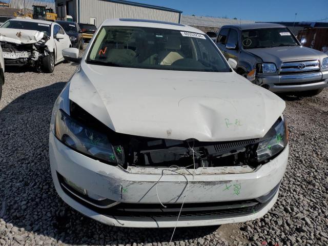 1VWCS7A36EC020183 - 2014 VOLKSWAGEN PASSAT SEL WHITE photo 5