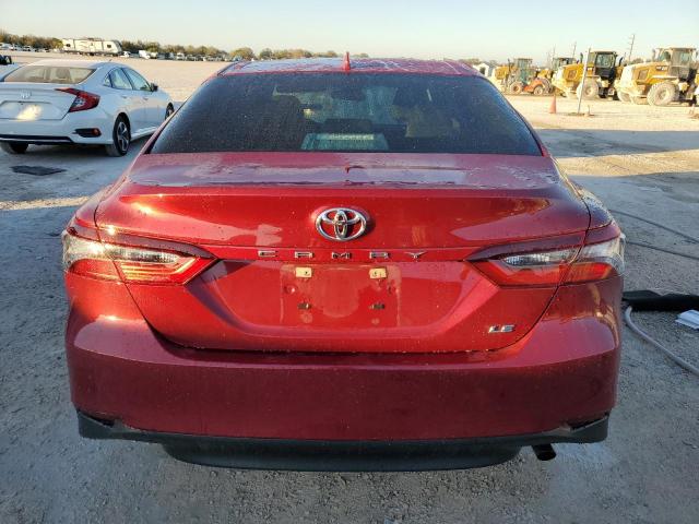 4T1C11AK2NU076010 - 2022 TOYOTA CAMRY LE RED photo 6