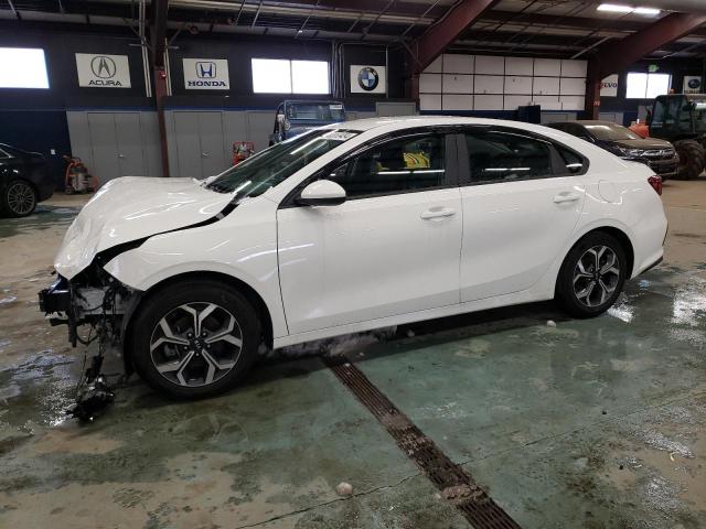 3KPF24AD4ME286638 - 2021 KIA FORTE FE WHITE photo 1