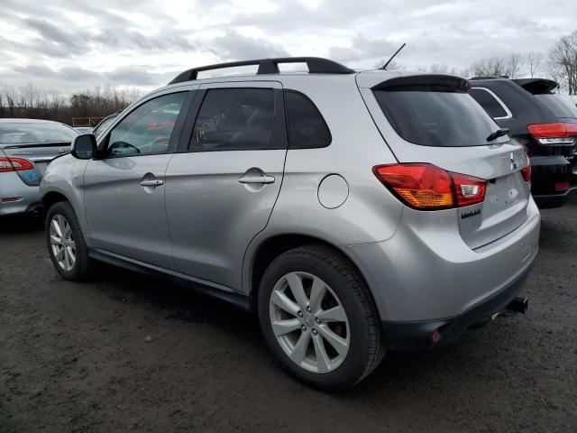 4A4AR3AUXFE038546 - 2015 MITSUBISHI OUTLANDER ES SILVER photo 2