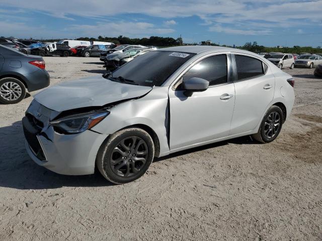 2019 TOYOTA YARIS L, 