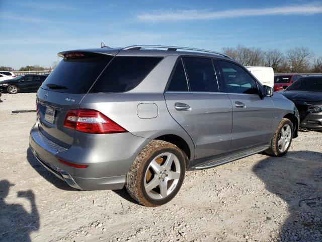 4JGDA7DB7CA057096 - 2012 MERCEDES-BENZ ML 550 4MATIC SILVER photo 3