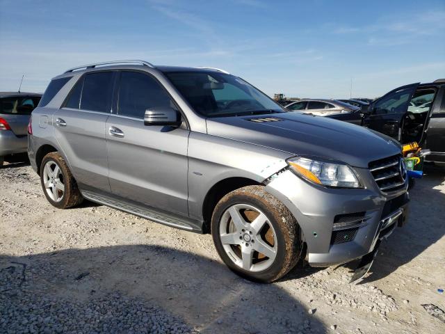 4JGDA7DB7CA057096 - 2012 MERCEDES-BENZ ML 550 4MATIC SILVER photo 4