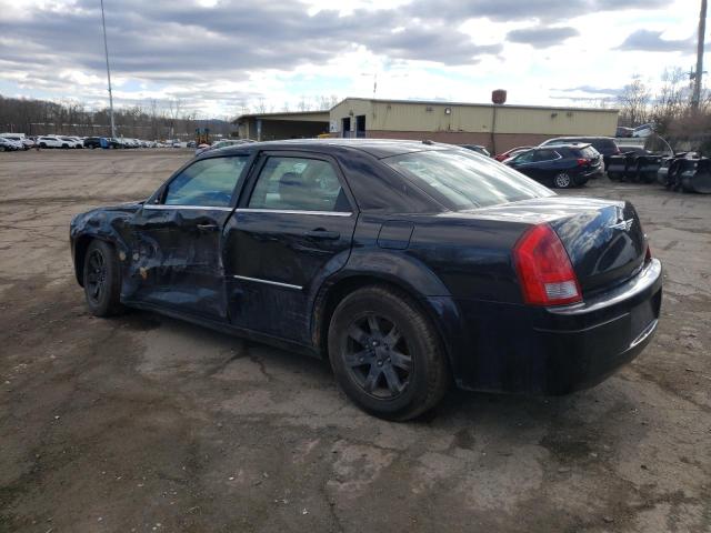 2C3LA43R17H860186 - 2007 CHRYSLER 300 BLACK photo 2