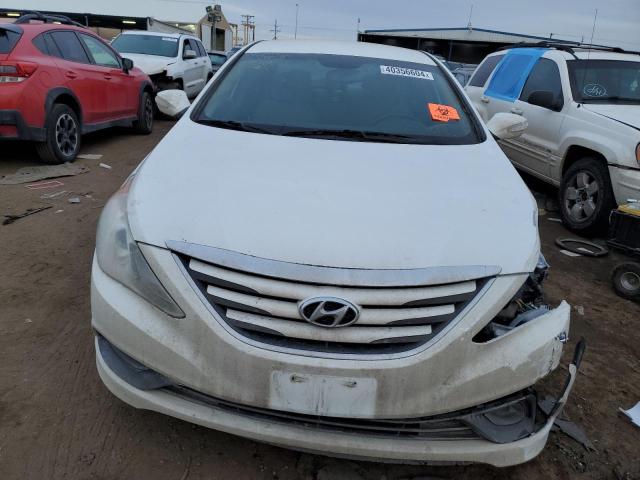 5NPEB4AC7EH822949 - 2014 HYUNDAI SONATA GLS WHITE photo 5