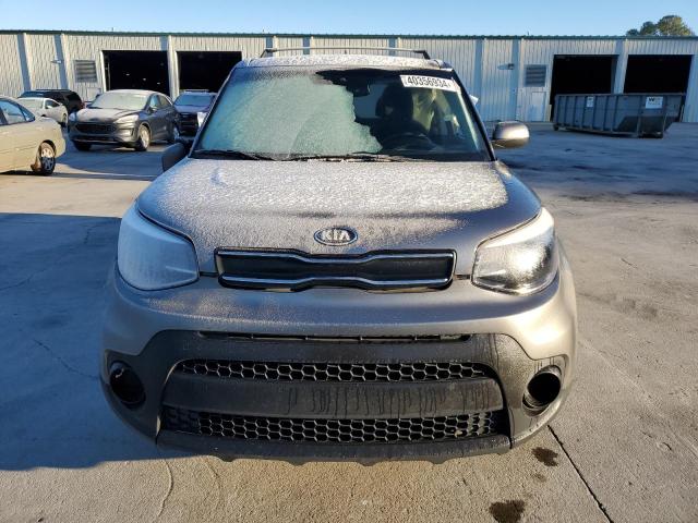 KNDJN2A23J7622747 - 2018 KIA SOUL SILVER photo 5