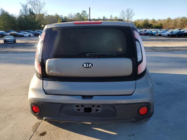 KNDJN2A23J7622747 - 2018 KIA SOUL SILVER photo 6