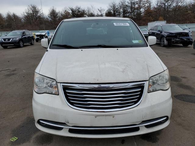 2C4RC1BGXCR162338 - 2012 CHRYSLER TOWN AND C TOURING WHITE photo 5