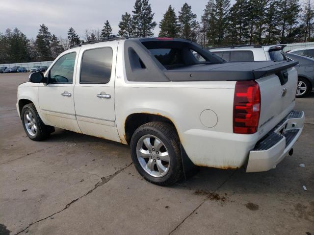 3GNFK32099G173518 - 2009 CHEVROLET AVALANCHE K1500 LTZ WHITE photo 2