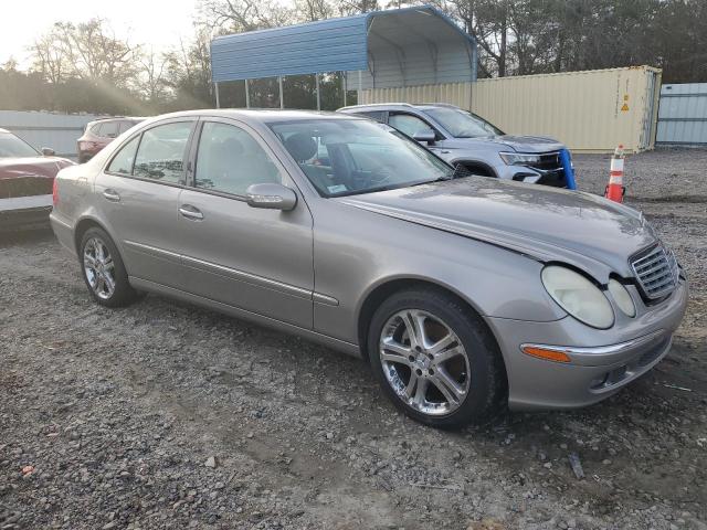 WDBUF56J36A948410 - 2006 MERCEDES-BENZ E 350 GRAY photo 4