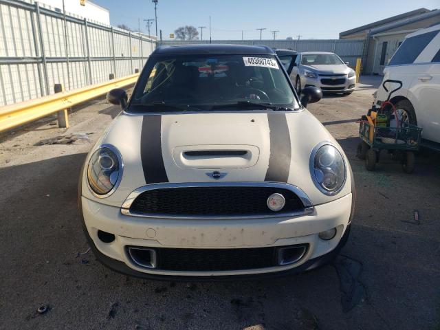 WMWZG3C58CTY38403 - 2012 MINI COOPER S CLUBMAN WHITE photo 5