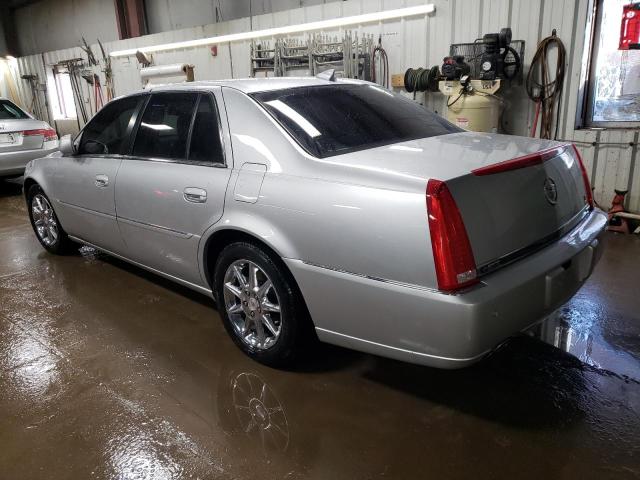 1G6KH5EY4AU136870 - 2010 CADILLAC DTS PREMIUM COLLECTION SILVER photo 2