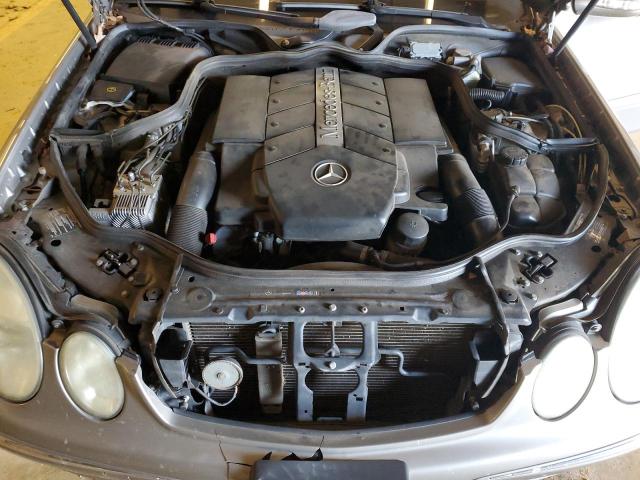 WDBUF83J84X159055 - 2004 MERCEDES-BENZ E 500 4MATIC GRAY photo 11