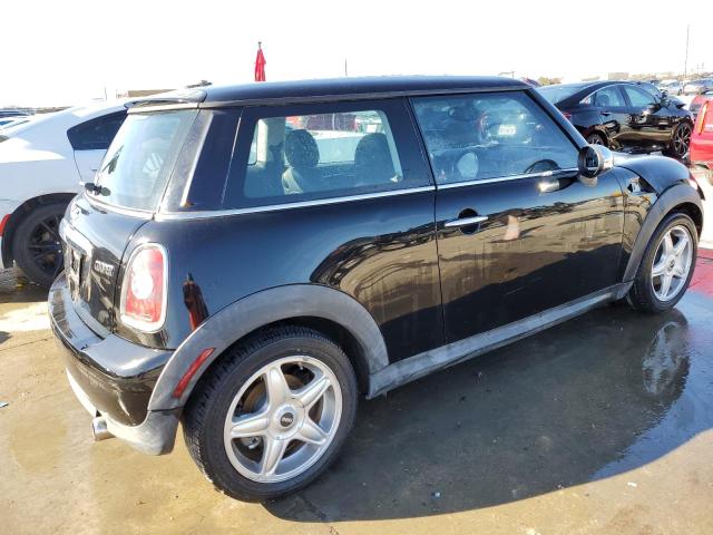 WMWMF335X9TU74409 - 2009 MINI COOPER BLACK photo 3