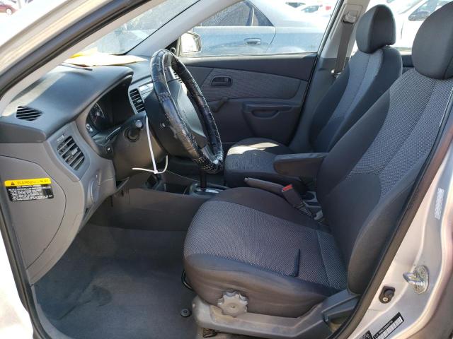 KNADE223696467596 - 2009 KIA RIO BASE SILVER photo 7