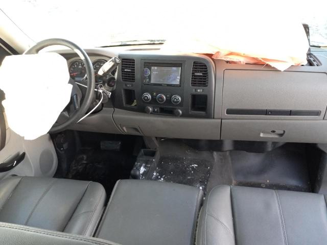 1GC2KVCG4DZ190024 - 2013 CHEVROLET SILVERADO K2500 HEAVY DUTY WHITE photo 8