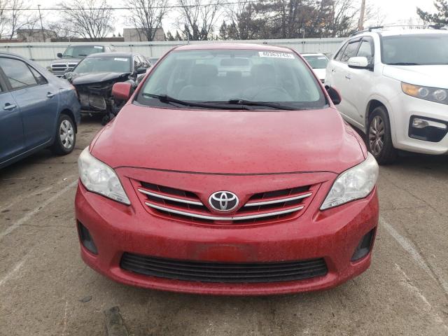 2T1BU4EE9DC077664 - 2013 TOYOTA COROLLA BASE RED photo 5