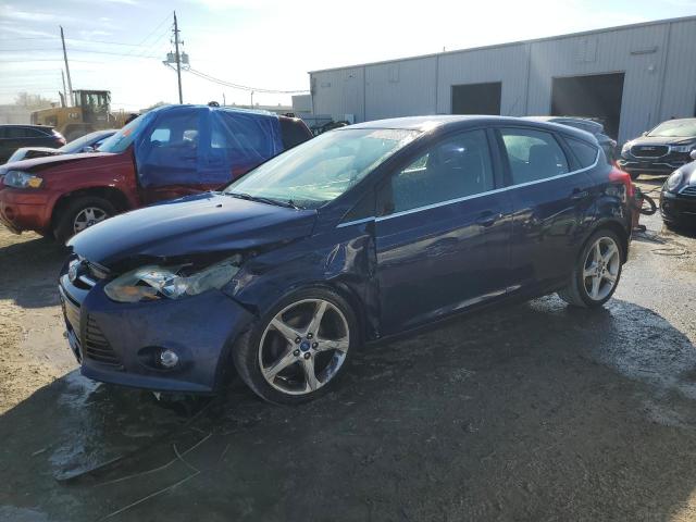 1FAHP3N28CL132944 - 2012 FORD FOCUS TITANIUM BLUE photo 1