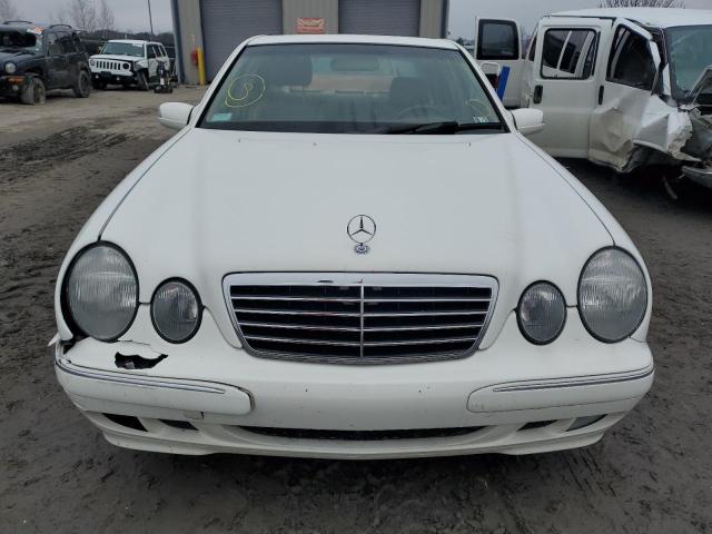 WDBJF82J82X072001 - 2002 MERCEDES-BENZ E 320 4MATIC WHITE photo 5