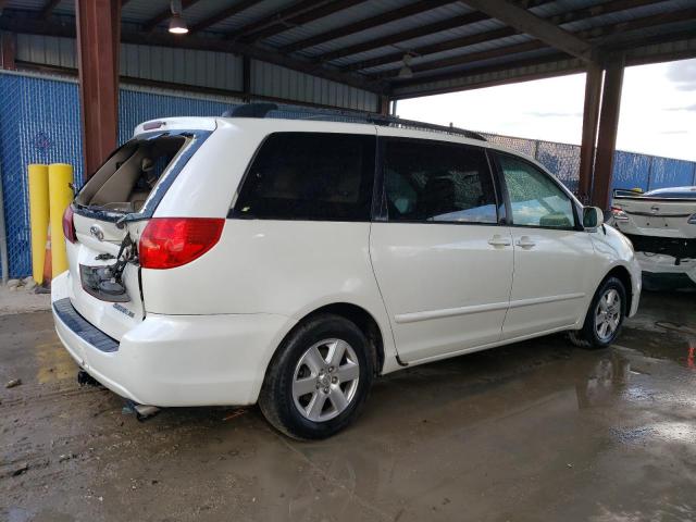 5TDZK22C29S230721 - 2009 TOYOTA SIENNA XLE WHITE photo 3