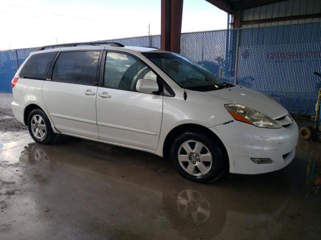 5TDZK22C29S230721 - 2009 TOYOTA SIENNA XLE WHITE photo 4