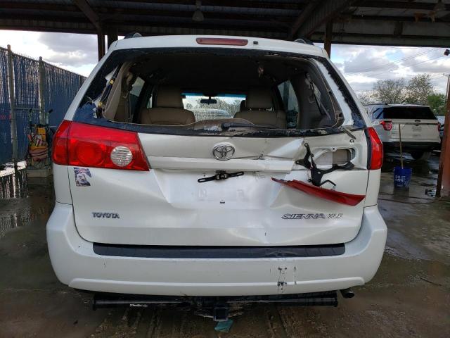 5TDZK22C29S230721 - 2009 TOYOTA SIENNA XLE WHITE photo 6