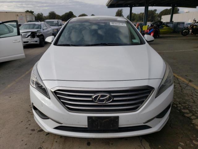 5NPE24AF1GH349496 - 2016 HYUNDAI SONATA SE WHITE photo 5