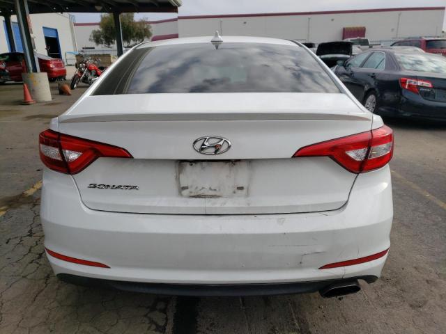 5NPE24AF1GH349496 - 2016 HYUNDAI SONATA SE WHITE photo 6