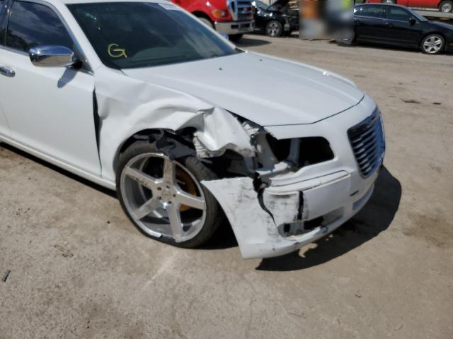 2C3CCAAG1EH228229 - 2014 CHRYSLER 300 WHITE photo 9