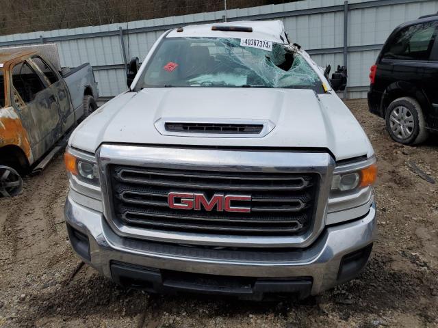 1GD42TCY4KF169111 - 2019 GMC SIERRA K3500 WHITE photo 5