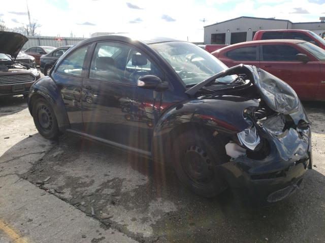 3VWPW3AG0AM017953 - 2010 VOLKSWAGEN NEW BEETLE BLACK photo 4