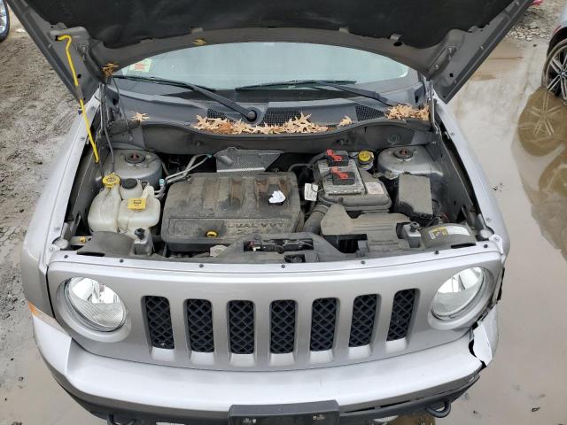 1C4NJRFB2FD382937 - 2015 JEEP PATRIOT LATITUDE GRAY photo 11