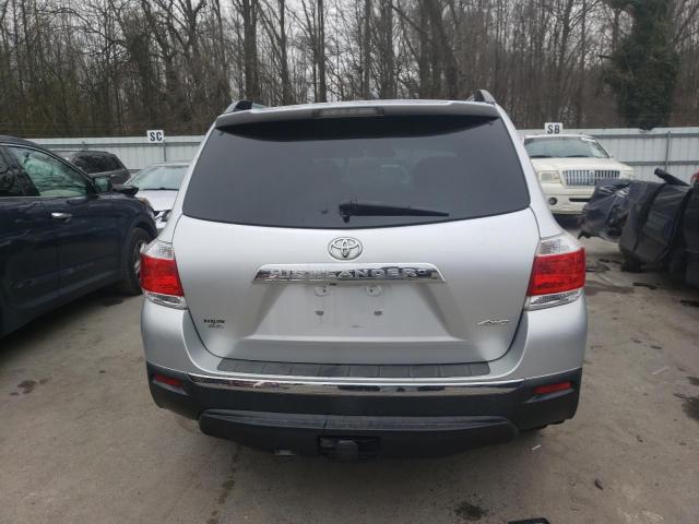 5TDDK3EH4BS055160 - 2011 TOYOTA HIGHLANDER LIMITED SILVER photo 6