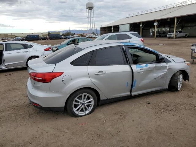 1FADP3F23GL286481 - 2016 FORD FOCUS SE SILVER photo 3