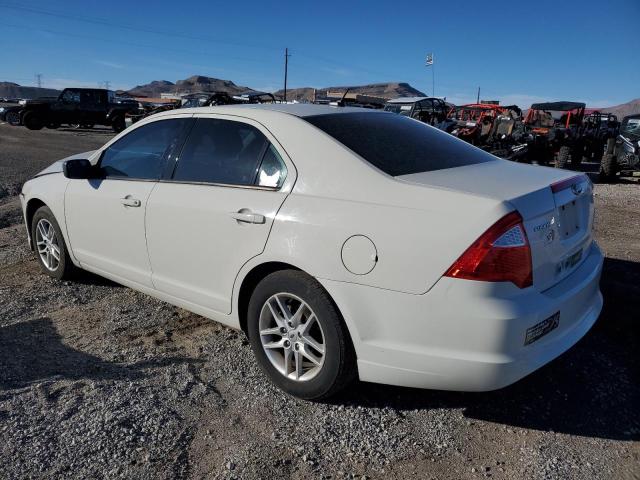 3FAHP0GA0CR340644 - 2012 FORD FUSION S WHITE photo 2