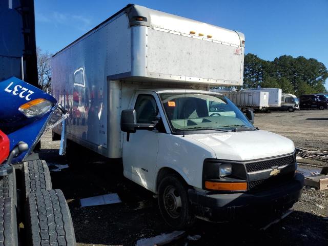 1GB6G6BG3E1199974 - 2014 CHEVROLET EXPRESS G4 WHITE photo 4