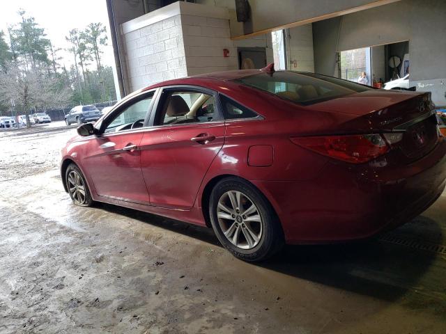 5NPEB4AC2BH213506 - 2011 HYUNDAI SONATA GLS RED photo 2