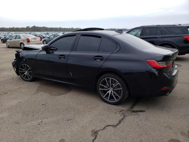 3MW5R7J50K8B00250 - 2019 BMW 330XI BLACK photo 2