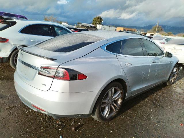 5YJSA1CG2DFP07533 - 2013 TESLA MODEL S 银色 照片 3