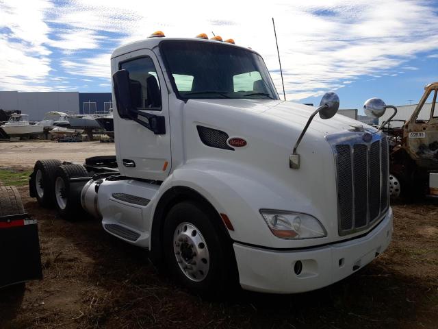 1XPBDP9X1JD499969 - 2018 PETERBILT 579 WHITE photo 1