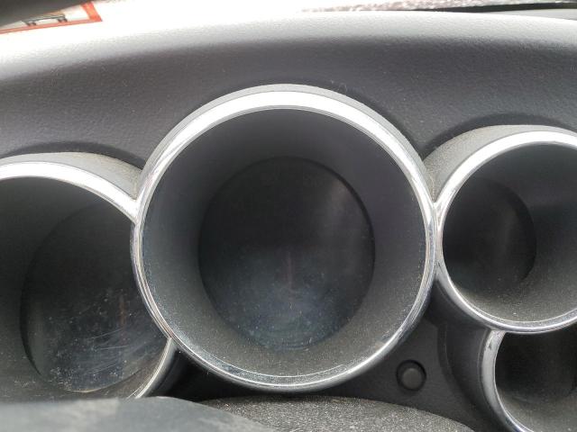 2T1KR32EX6C617204 - 2006 TOYOTA COROLLA MA XR RED photo 9